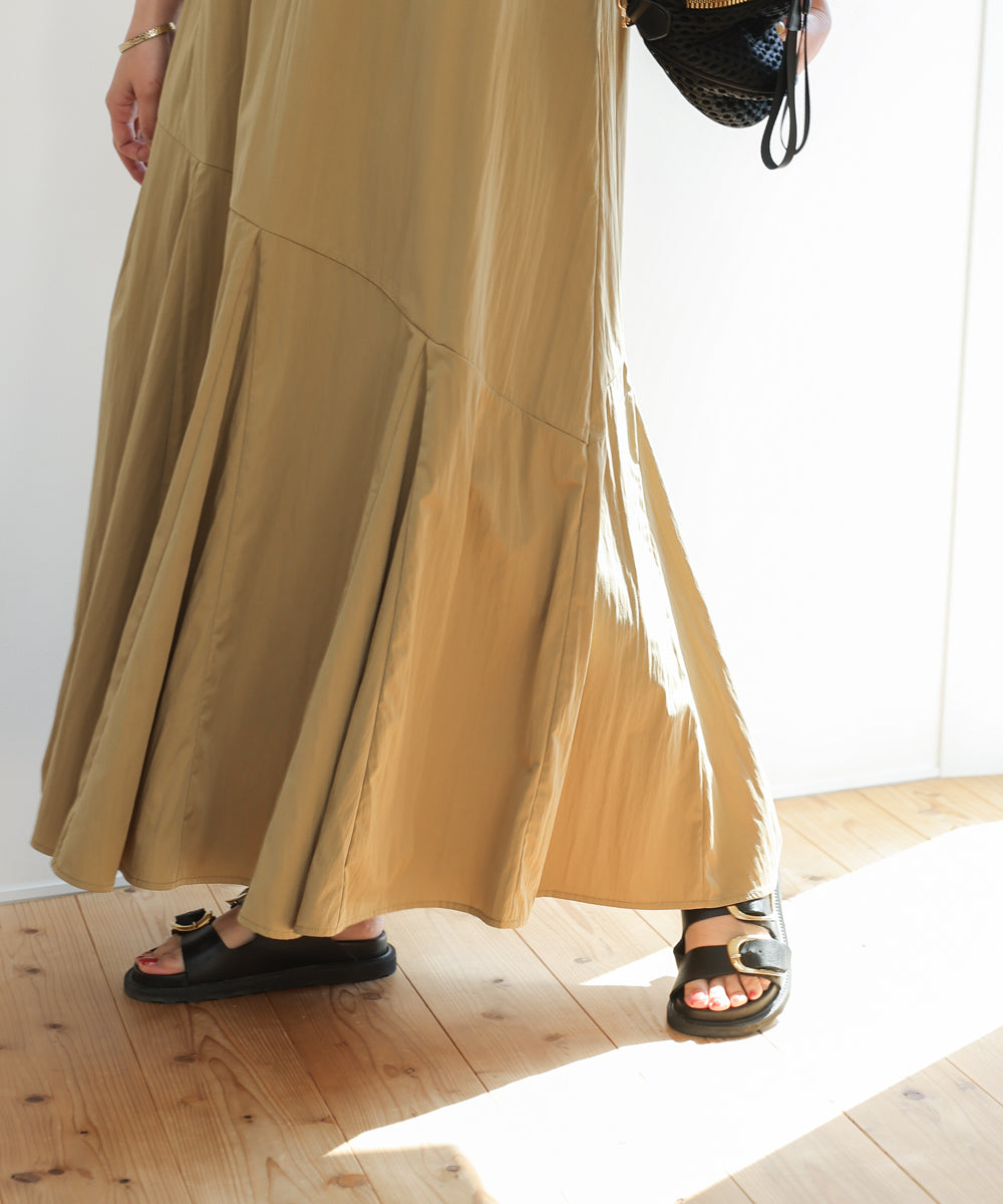 【MARIEコラボ】裾フレア切替ノースリーブワンピース