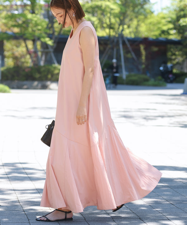 【MARIEコラボ】裾フレア切替ノースリーブワンピース