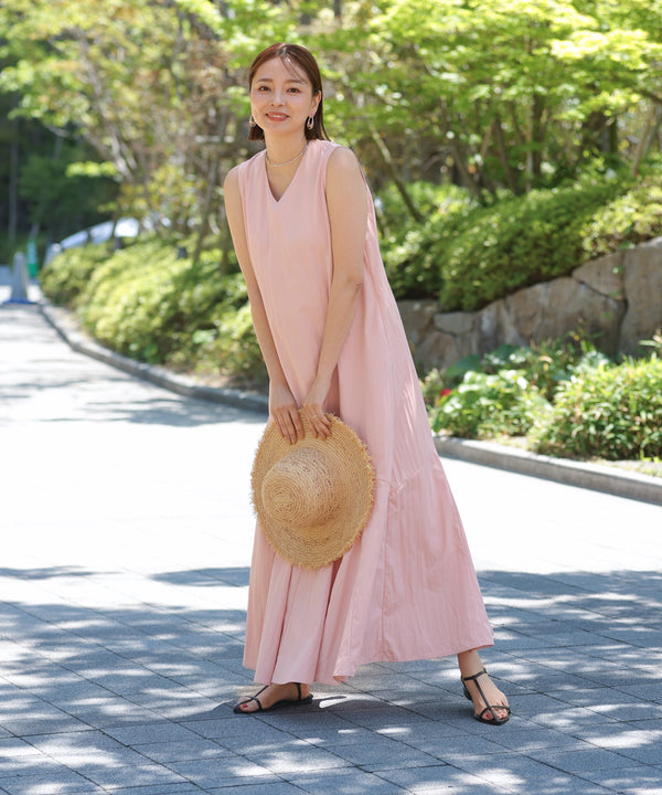 【MARIEコラボ】裾フレア切替ノースリーブワンピース