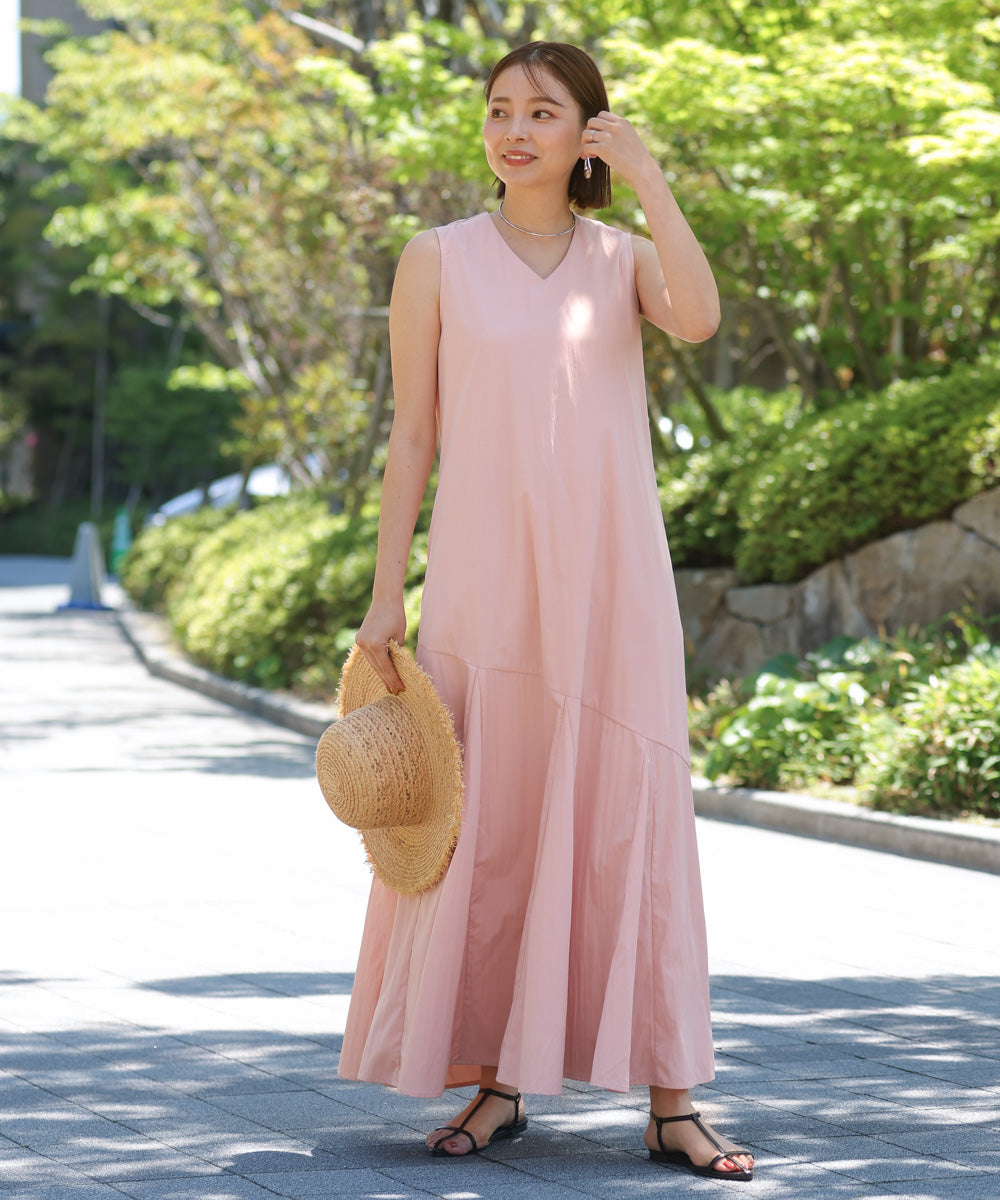 【MARIEコラボ】裾フレア切替ノースリーブワンピース