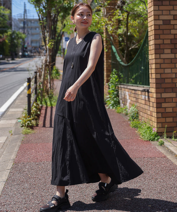 【MARIEコラボ】裾フレア切替ノースリーブワンピース