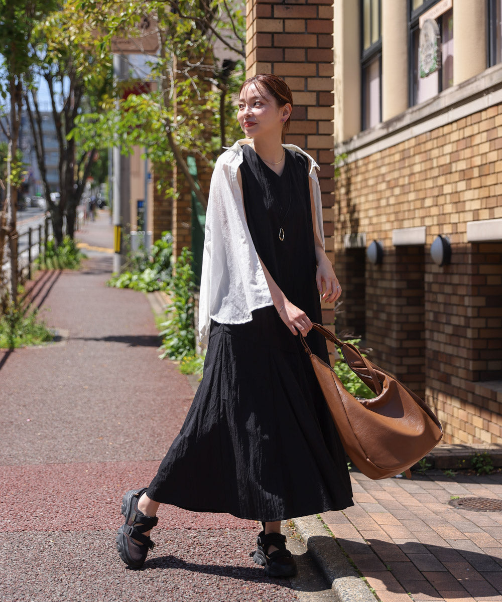 【MARIEコラボ】裾フレア切替ノースリーブワンピース