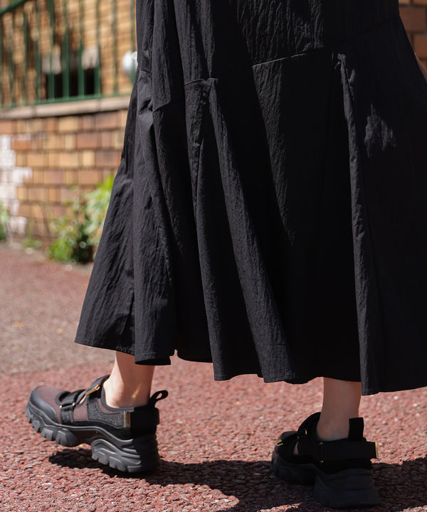 【MARIEコラボ】裾フレア切替ノースリーブワンピース