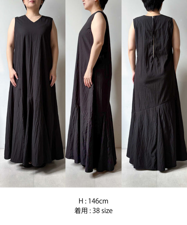 【MARIEコラボ】裾フレア切替ノースリーブワンピース