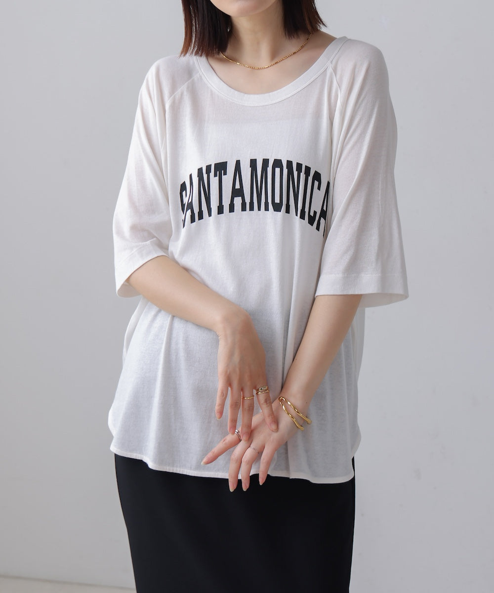 【WEB限定】リサイクルポリ天竺アーチロゴTee