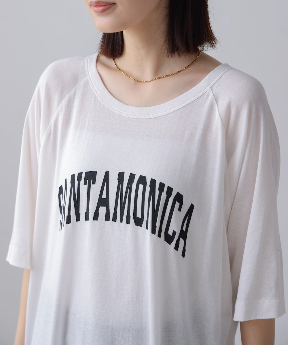 【WEB限定】リサイクルポリ天竺アーチロゴTee