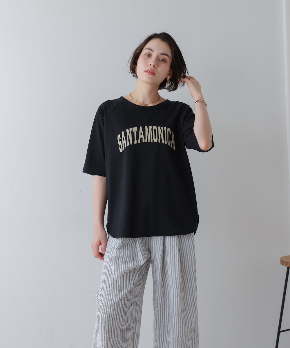 【WEB限定】リサイクルポリ天竺アーチロゴTee