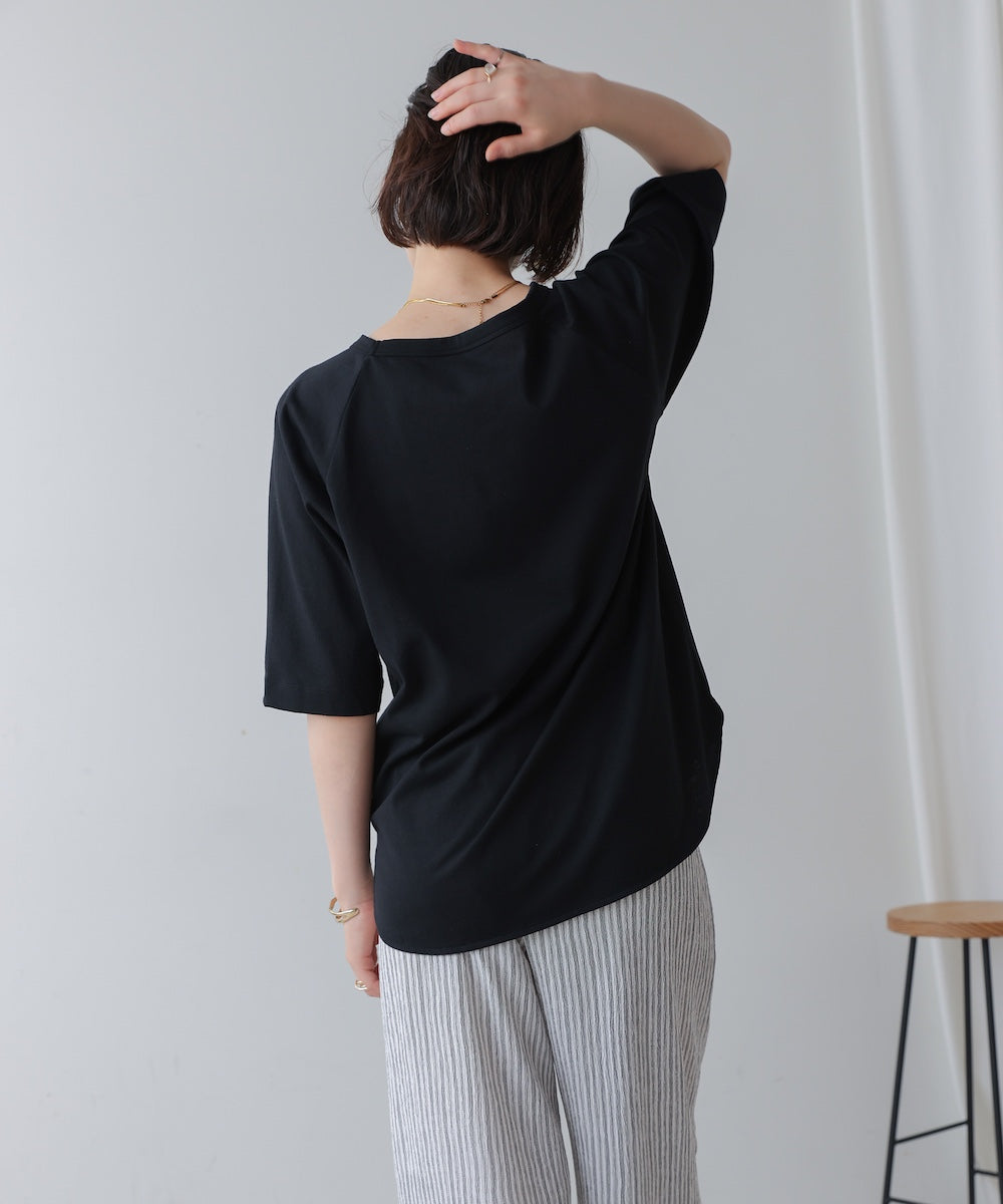 【WEB限定】リサイクルポリ天竺アーチロゴTee