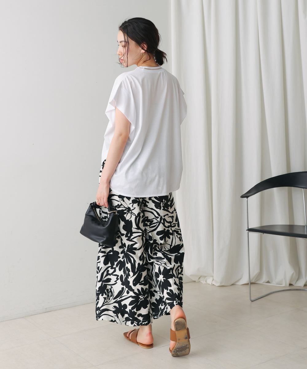 衿ラインプルオーバー