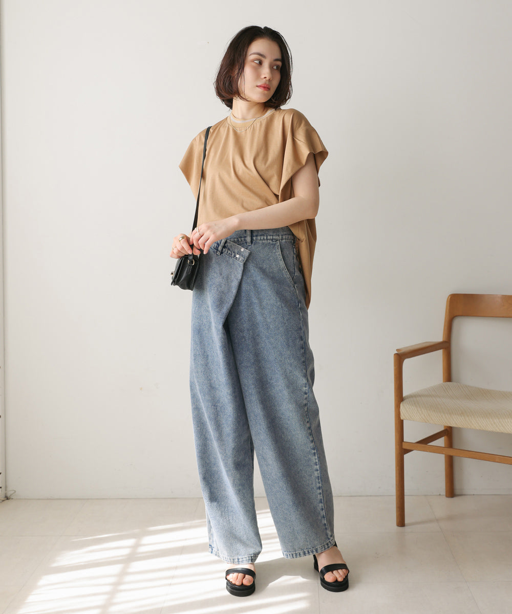 衿ラインプルオーバー