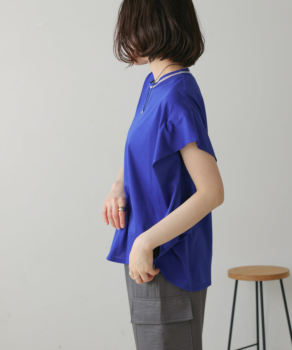 衿ラインプルオーバー