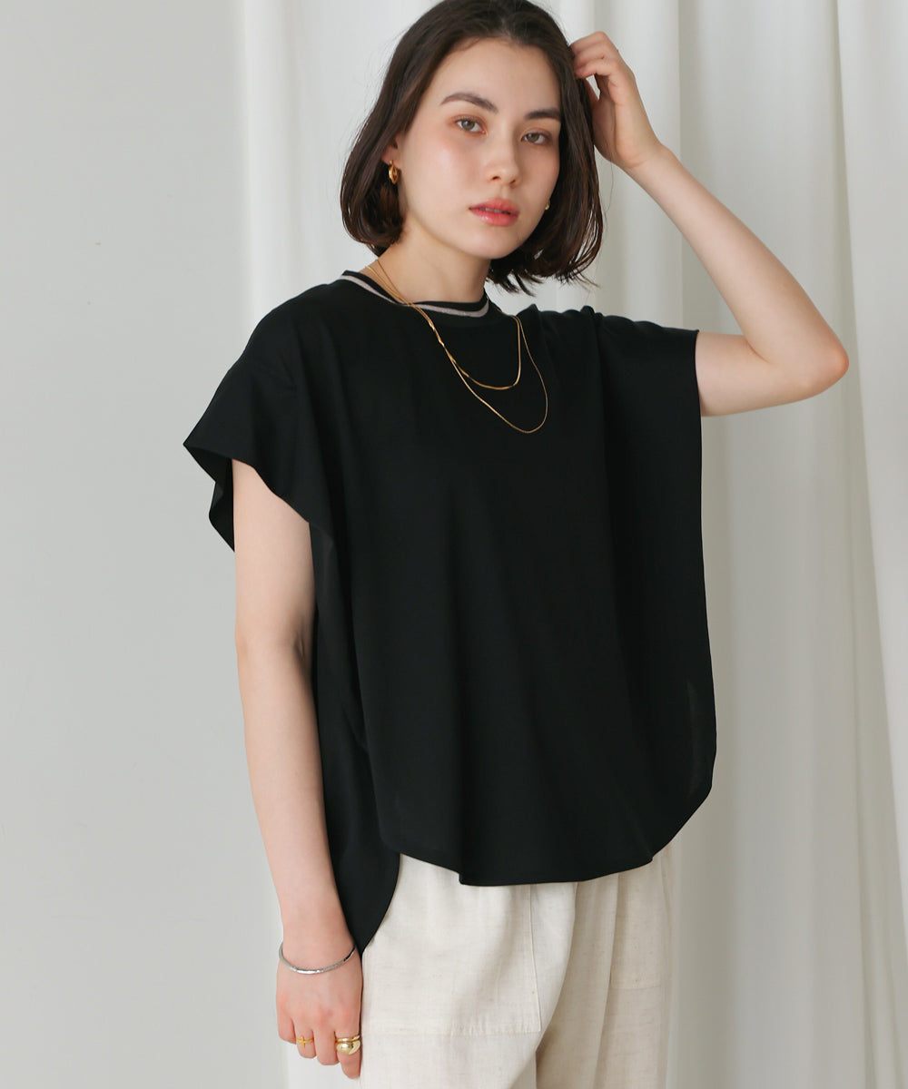 衿ラインプルオーバー