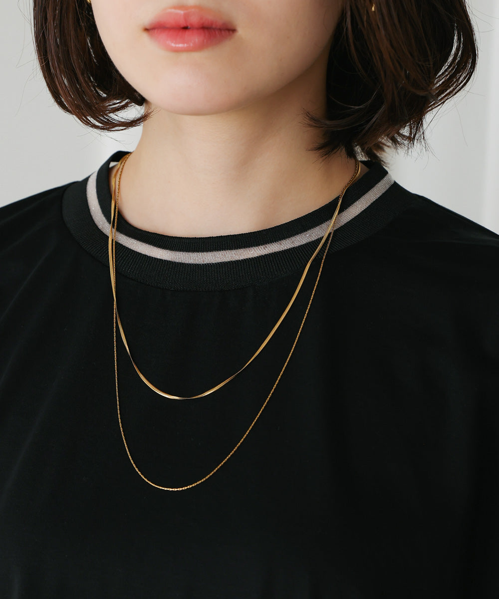 衿ラインプルオーバー