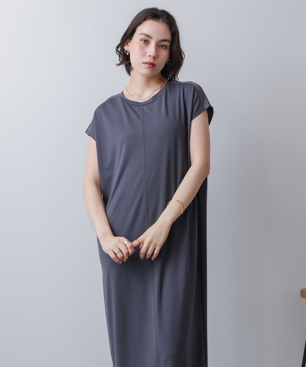 バックラメラインワンピース