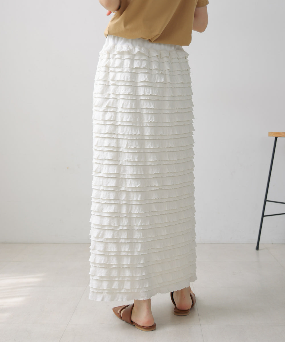 フリルカットソータイトスカート