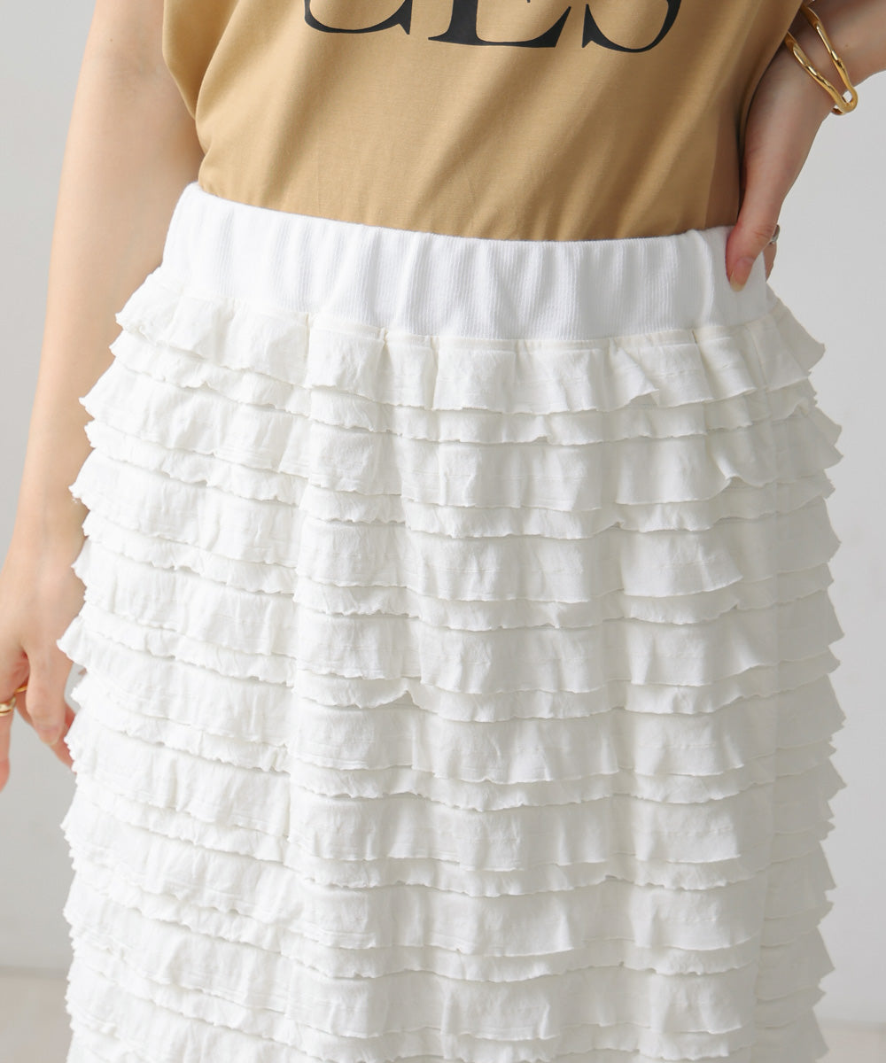 フリルカットソータイトスカート
