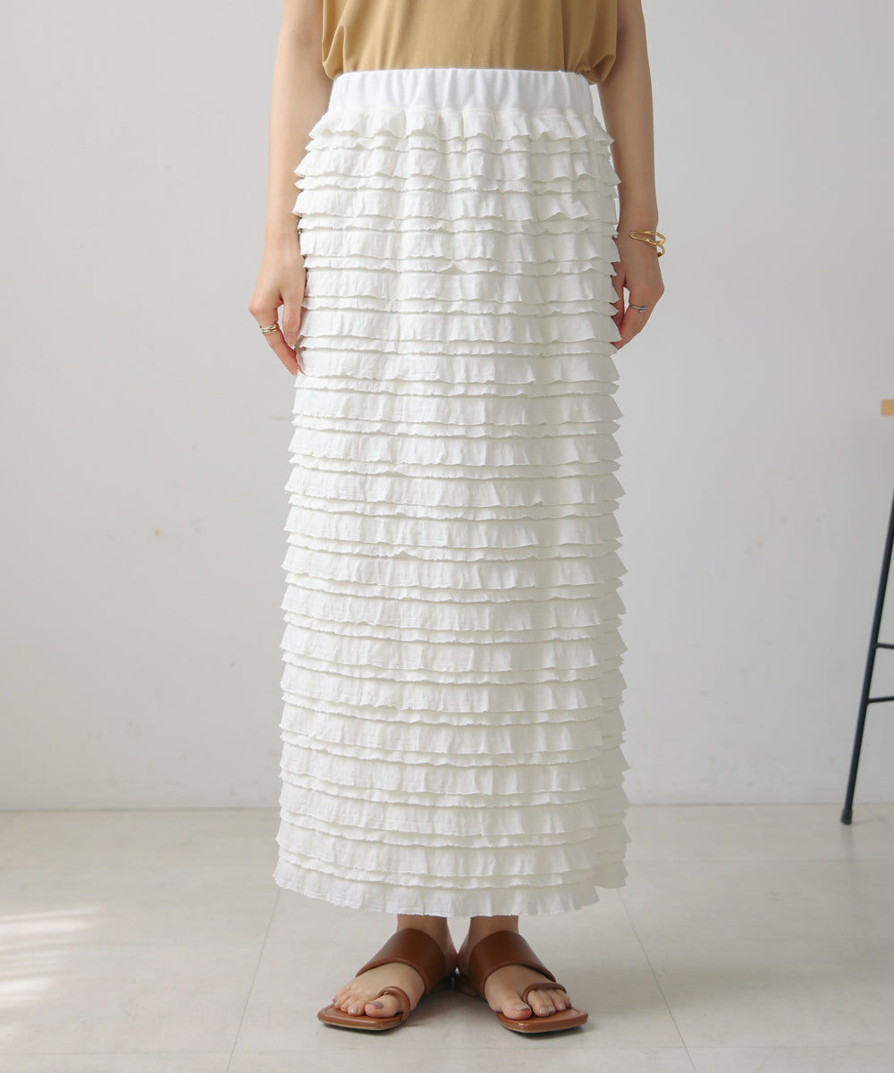 フリルカットソータイトスカート