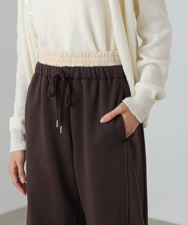 カーブシルエットスウェットパンツ
