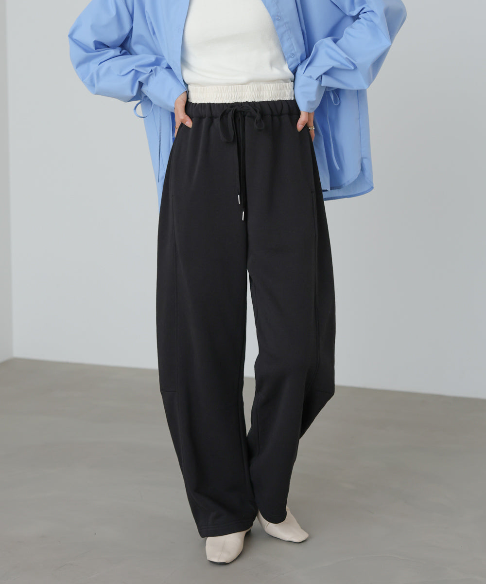 カーブシルエットスウェットパンツ
