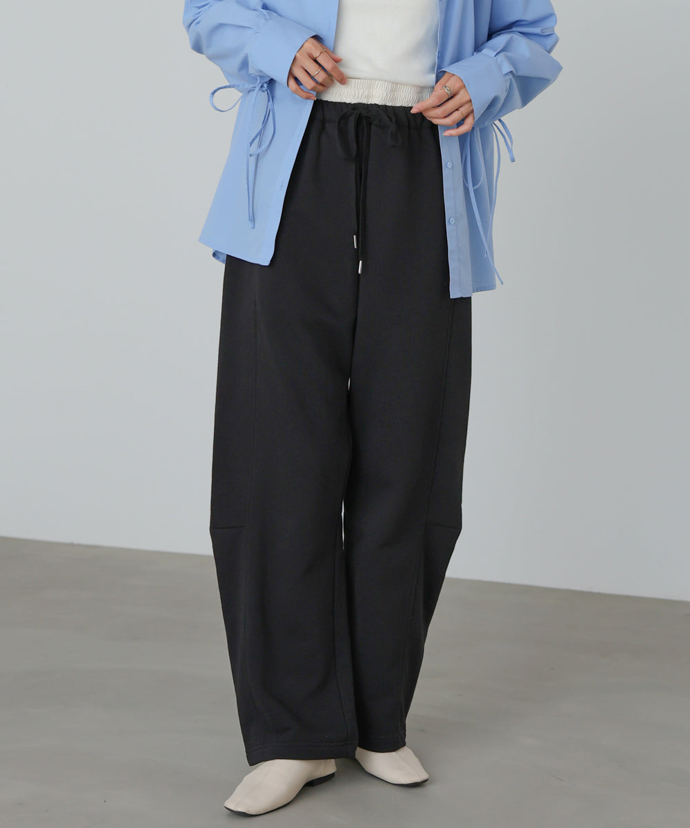 カーブシルエットスウェットパンツ