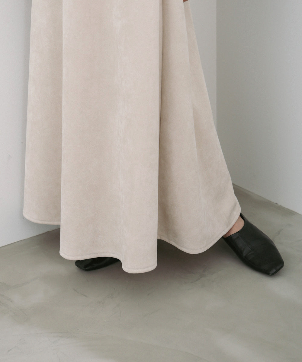 スウェードロングスカート