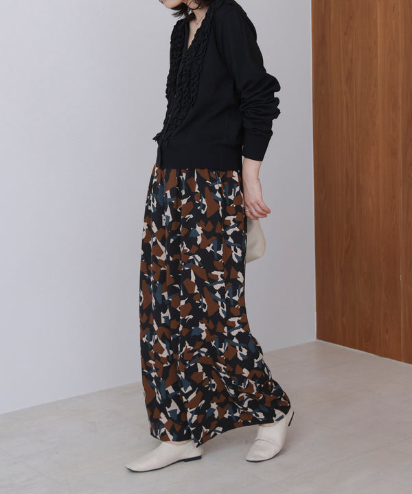 ランダムパターン柄ワイドパンツ
