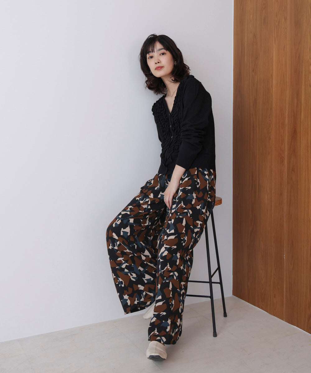 ランダムパターン柄ワイドパンツ