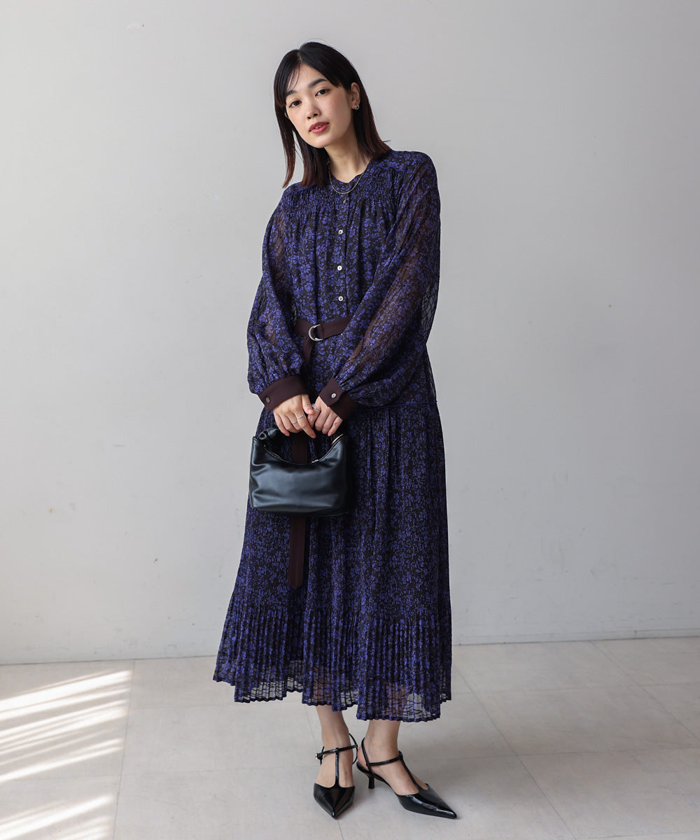 フラワープリーツワンピース