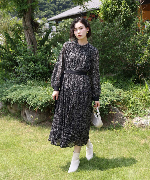 フラワープリーツワンピース