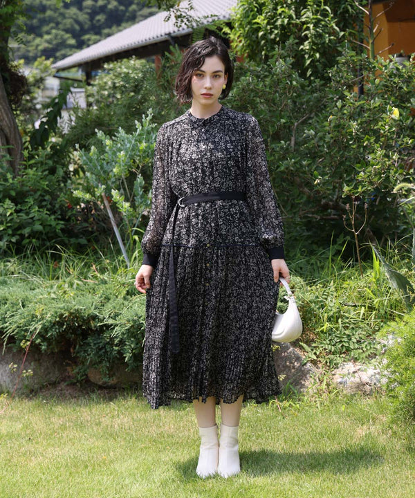 フラワープリーツワンピース