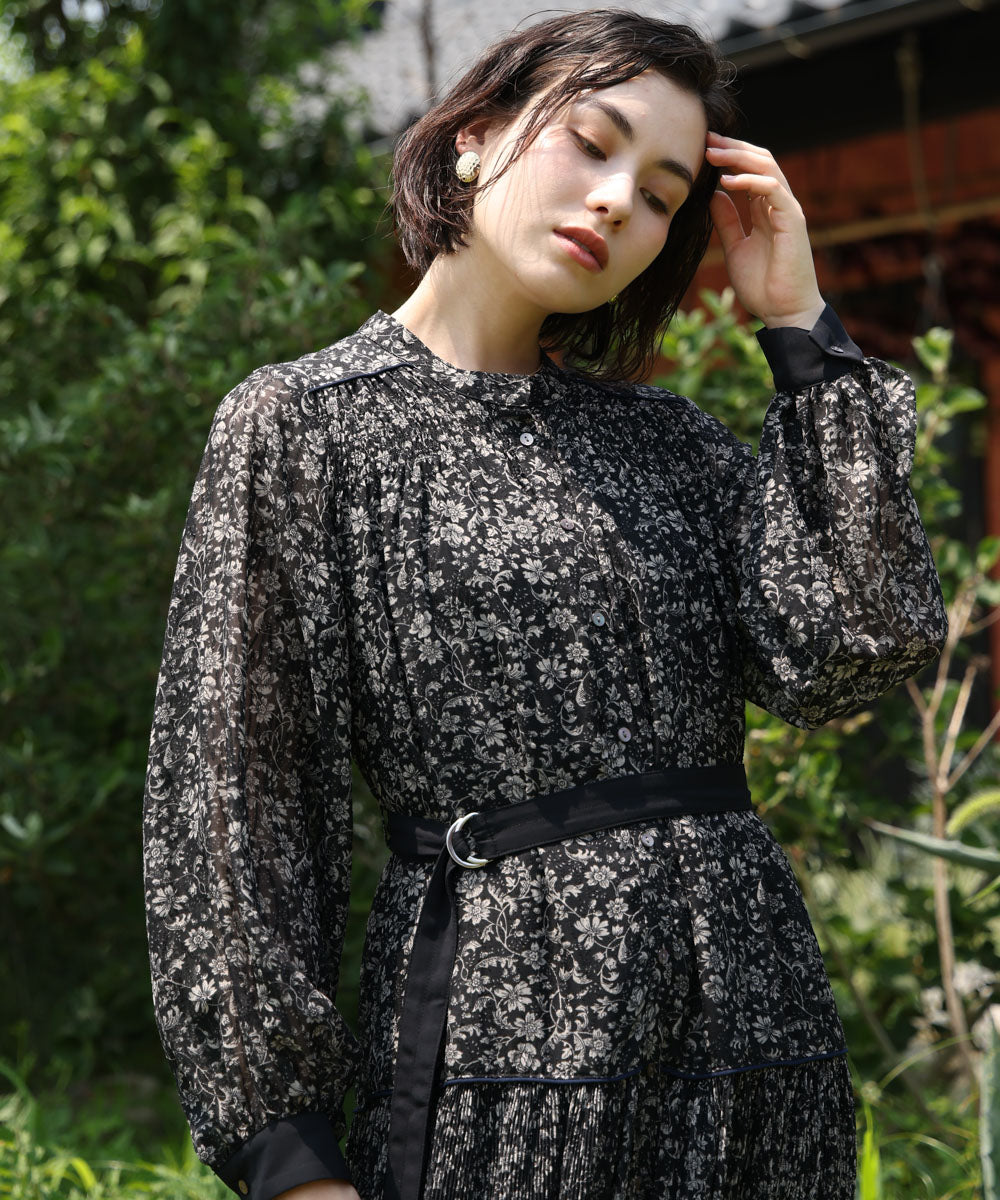 フラワープリーツワンピース