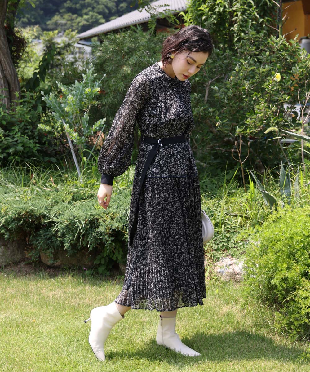 フラワープリーツワンピース