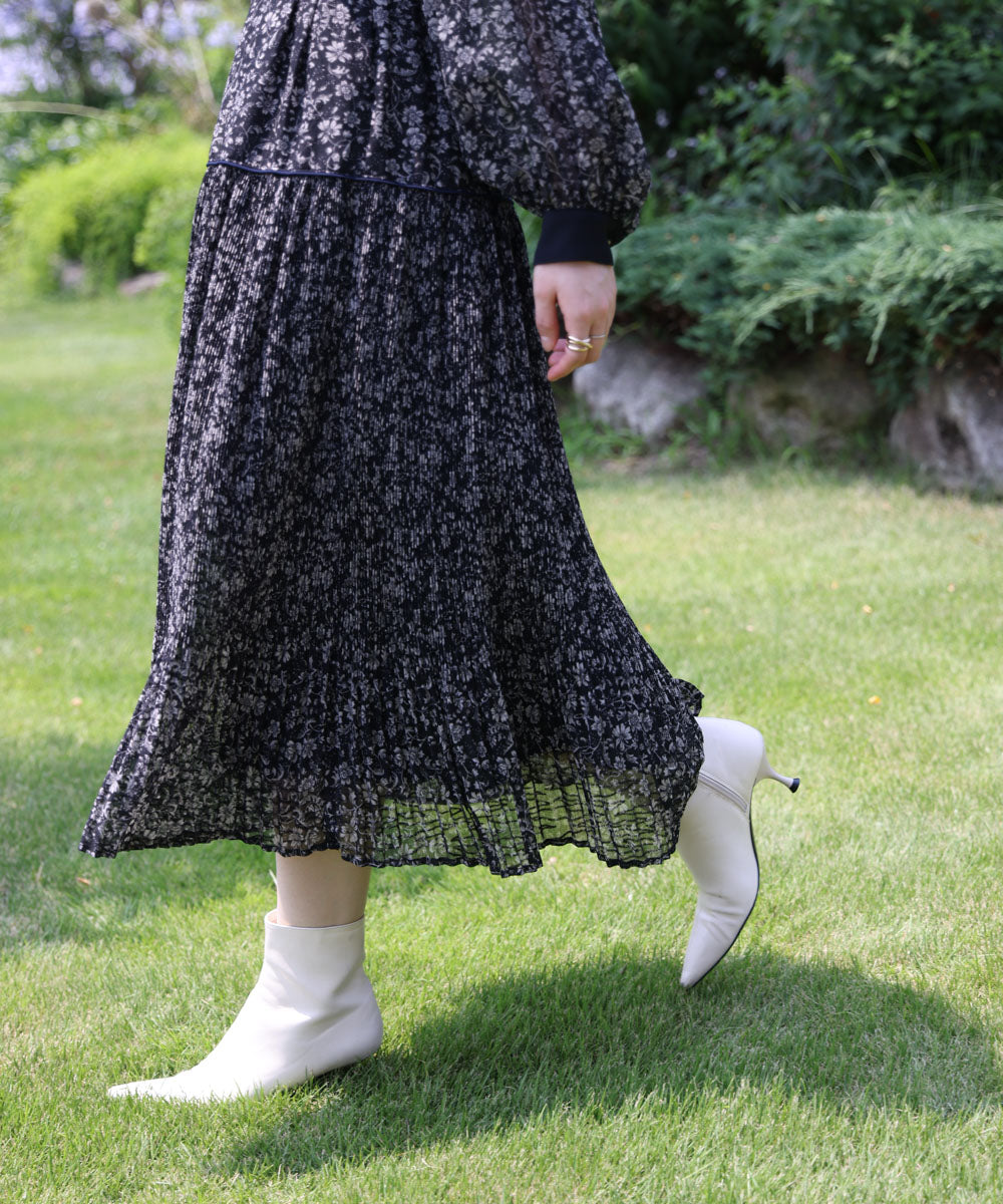 フラワープリーツワンピース