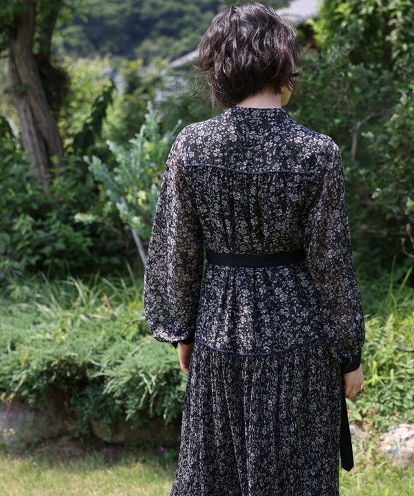 フラワープリーツワンピース