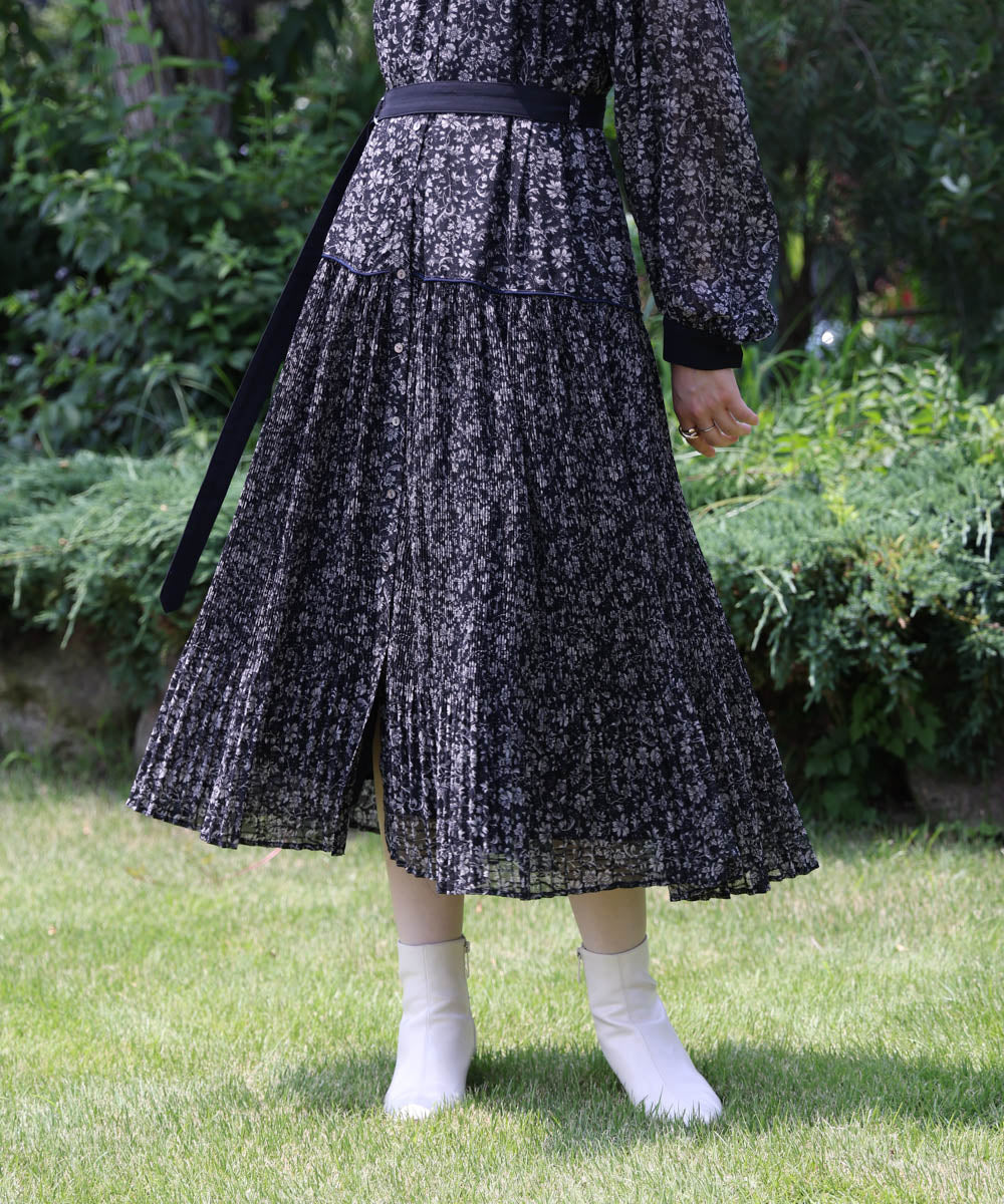 フラワープリーツワンピース