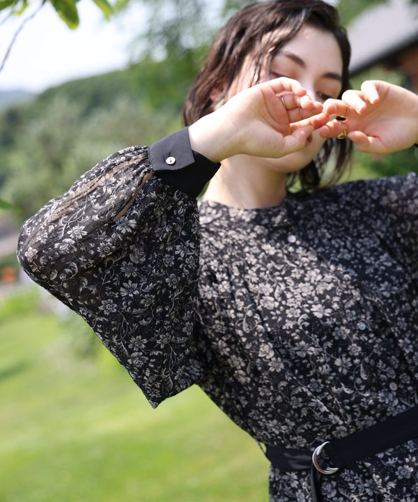 フラワープリーツワンピース