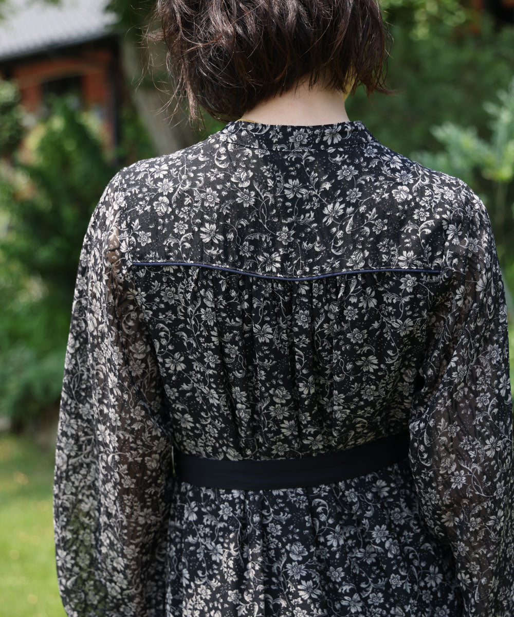 フラワープリーツワンピース