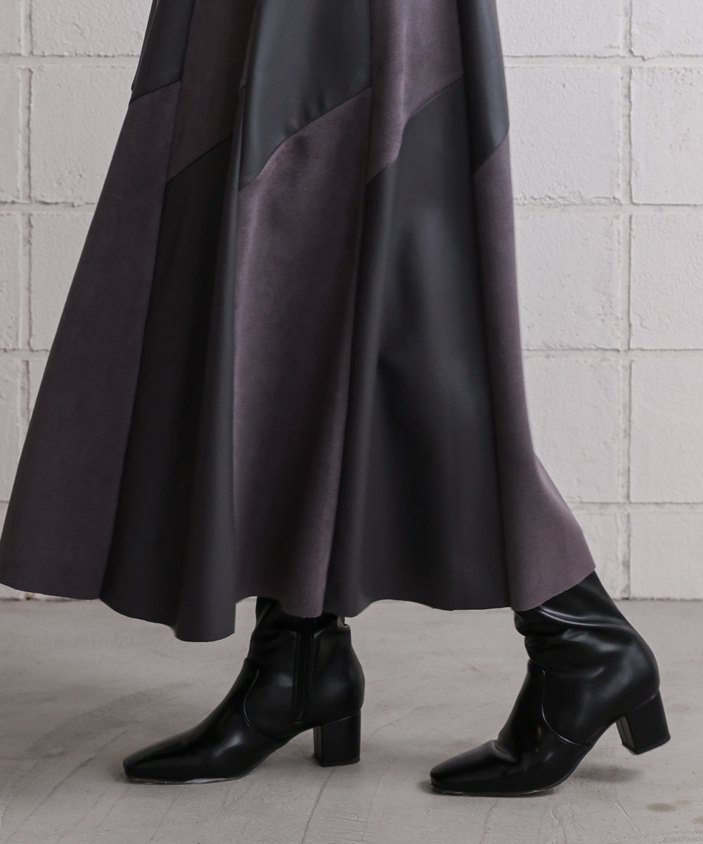 フェイクレザーフレアスカート