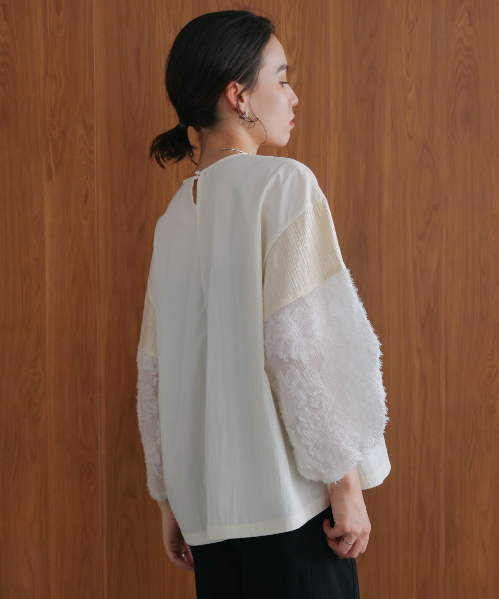 袖ボリュームブラウス
