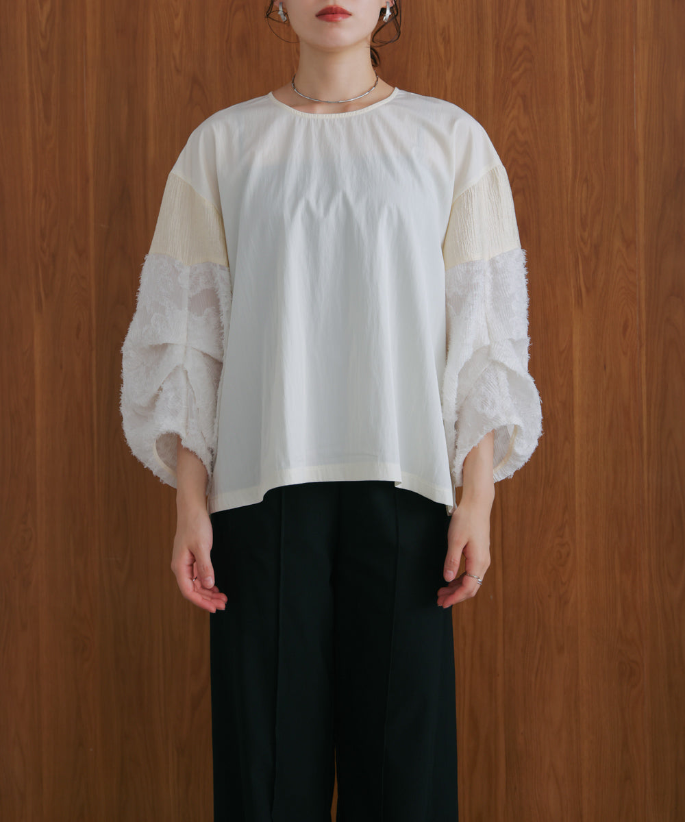 袖ボリュームブラウス