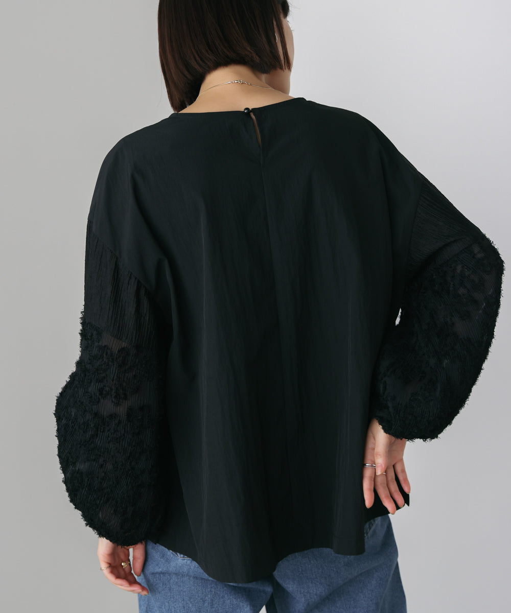 袖ボリュームブラウス