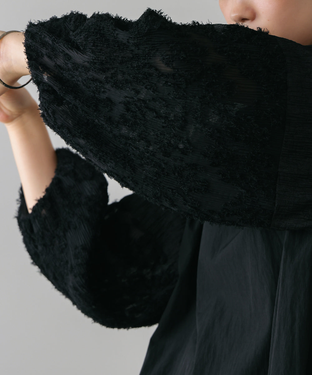 袖ボリュームブラウス