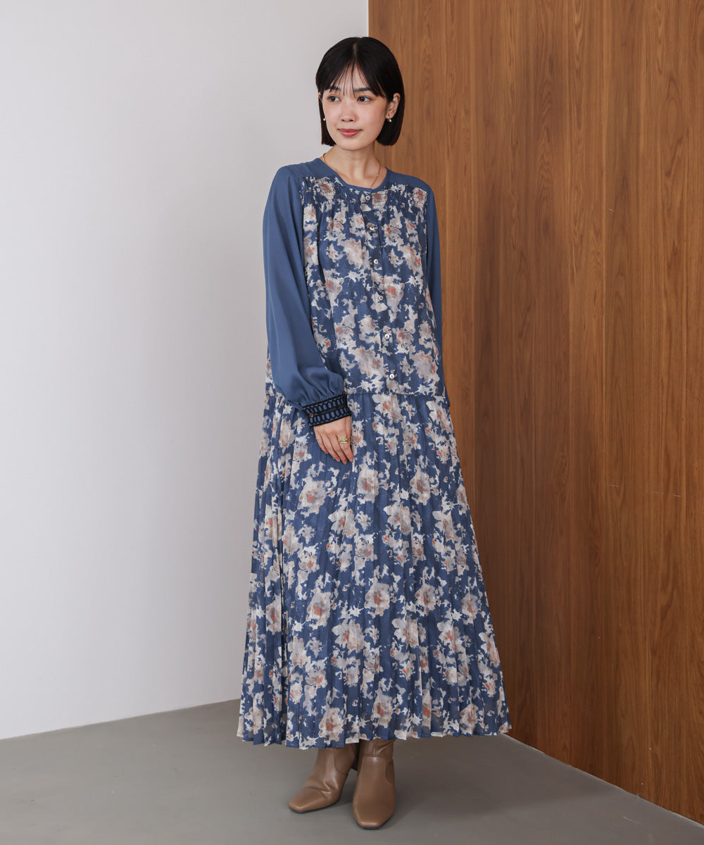 ジャガードプリーツワンピース