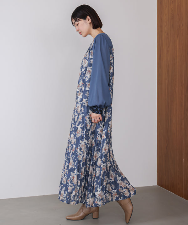 ジャガードプリーツワンピース