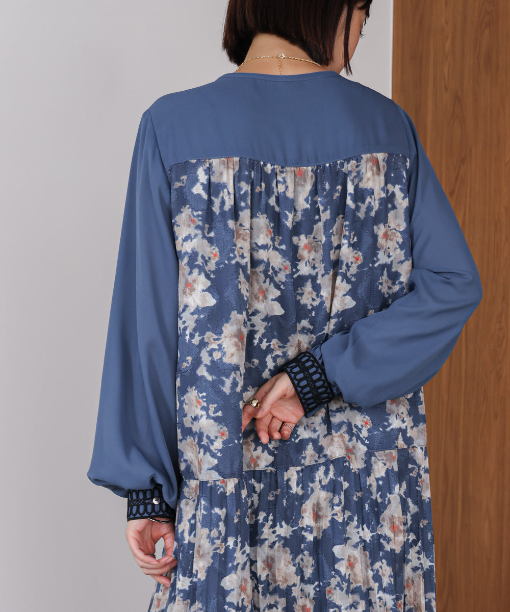 ジャガードプリーツワンピース