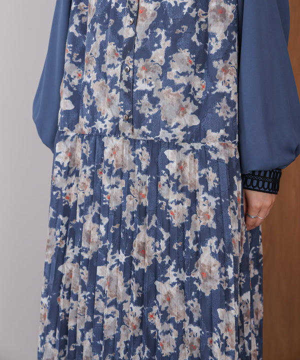 ジャガードプリーツワンピース