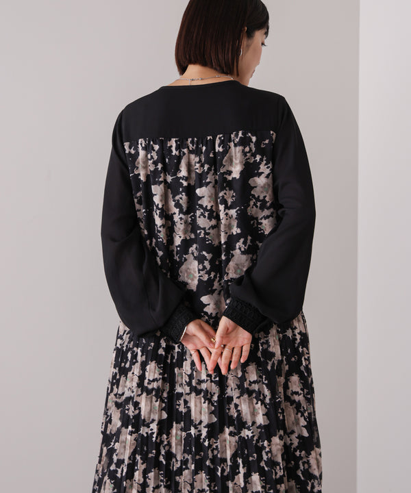 ジャガードプリーツワンピース