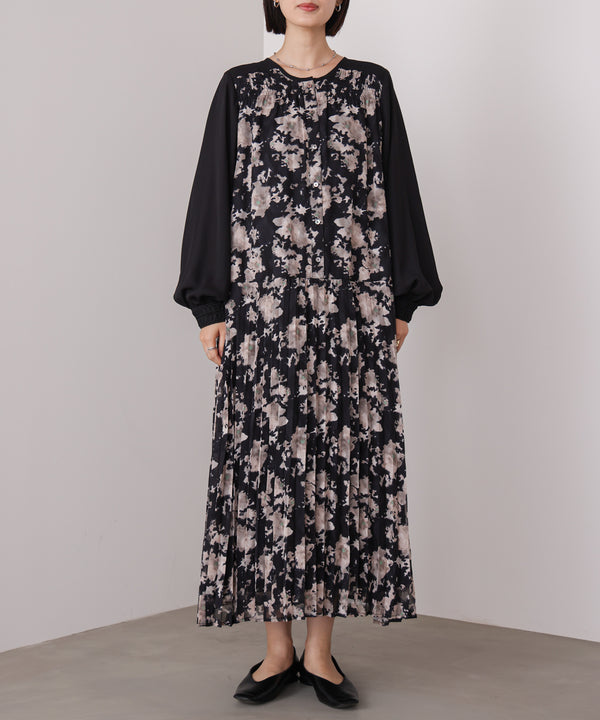 ジャガードプリーツワンピース