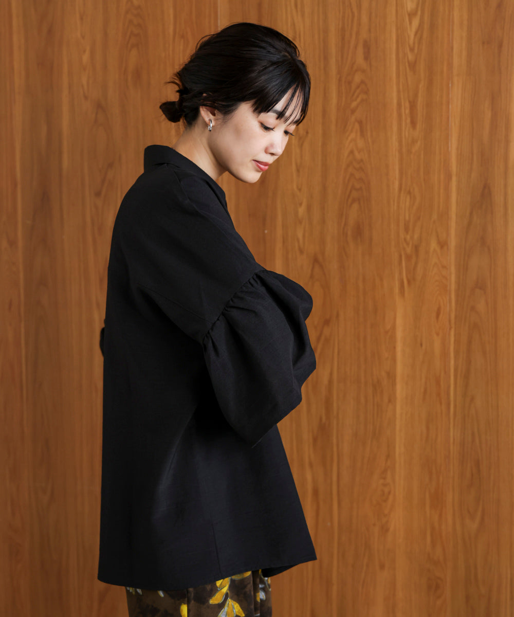 ギャザースリーブシャツ