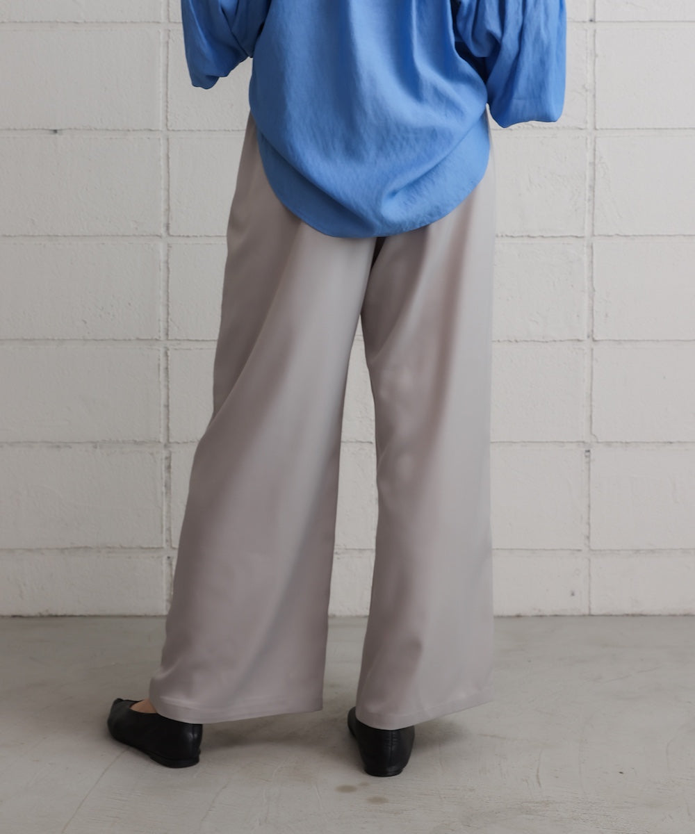 シャイニーリラックスパンツ